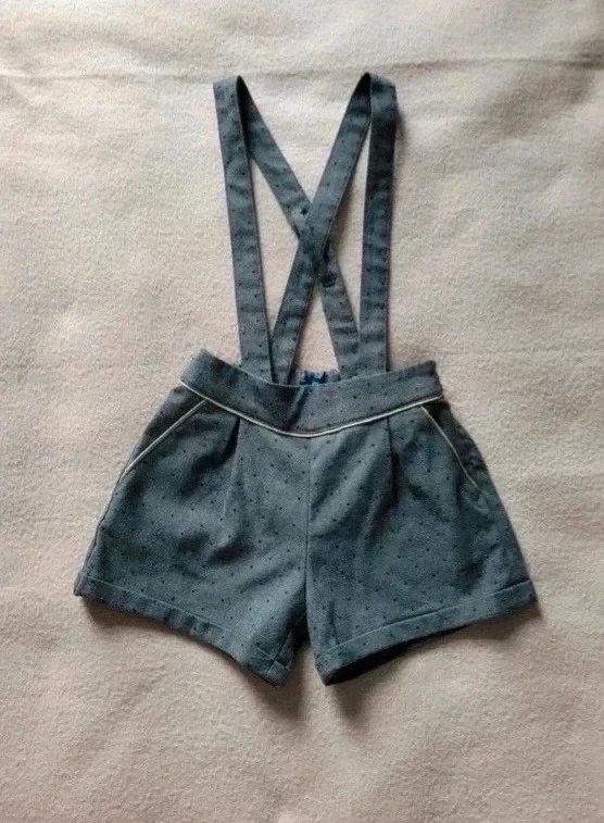 Short okaidi 6 ans 116 cm avec bretelles amovibles